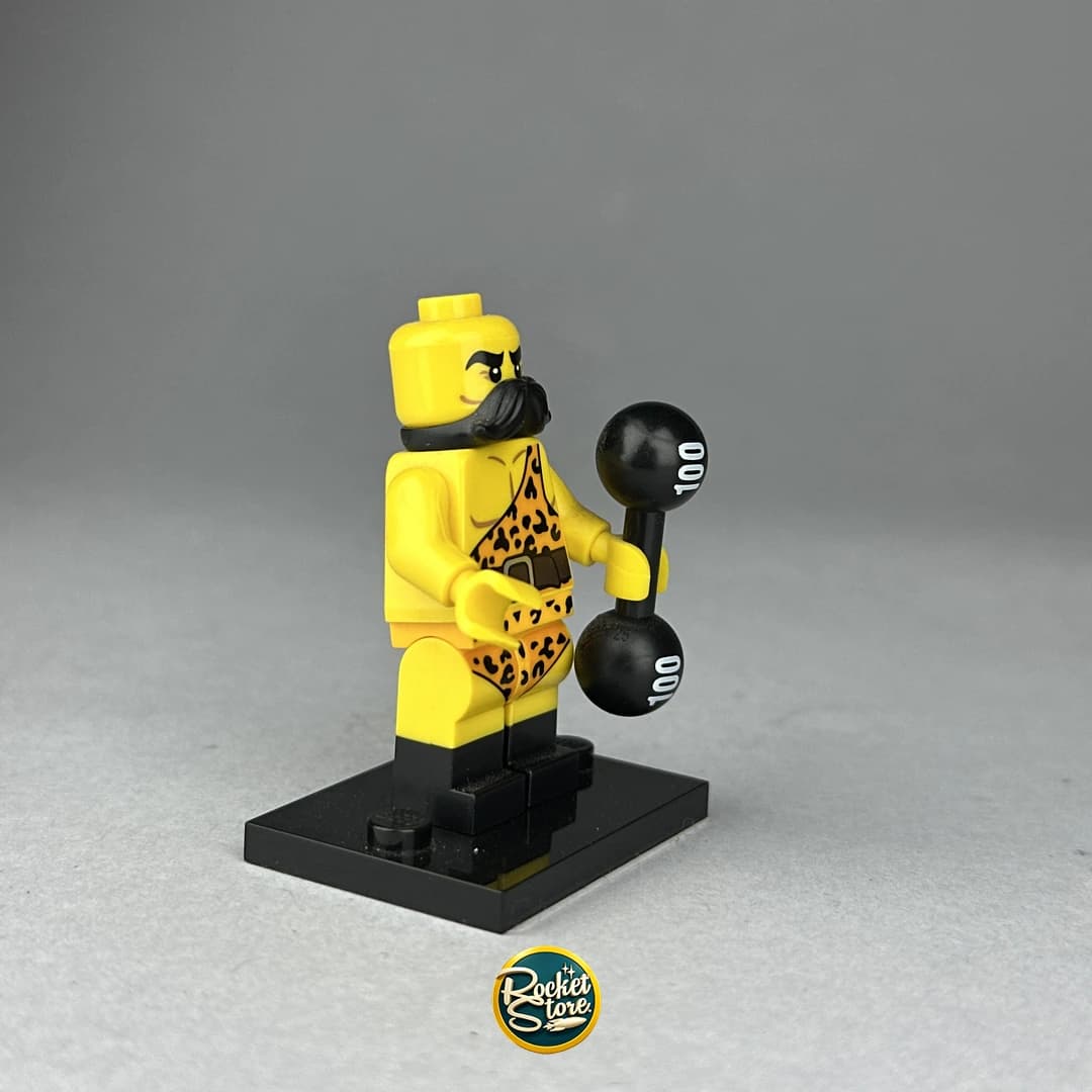 Minifigura LEGO Forzudo de Circo con Pesa Serie 17