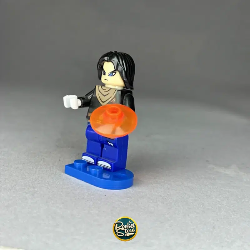 Minifigura tipo LEGO Dragon Ball Androide 17 con Escudo de Energía