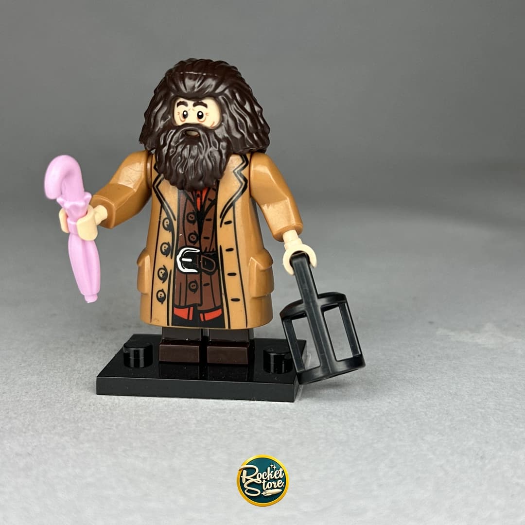 Minifigura tipo LEGO Rubeus Hagrid con Paraguas Rosa y Linterna