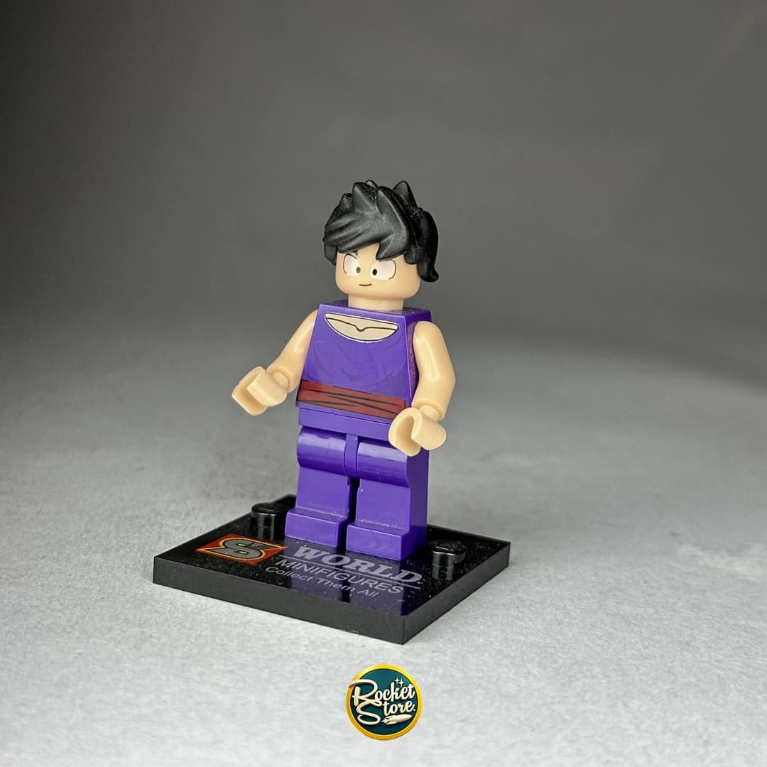 Minifigura tipo LEGO Dragon Ball Gohan Niño en Gi Morado