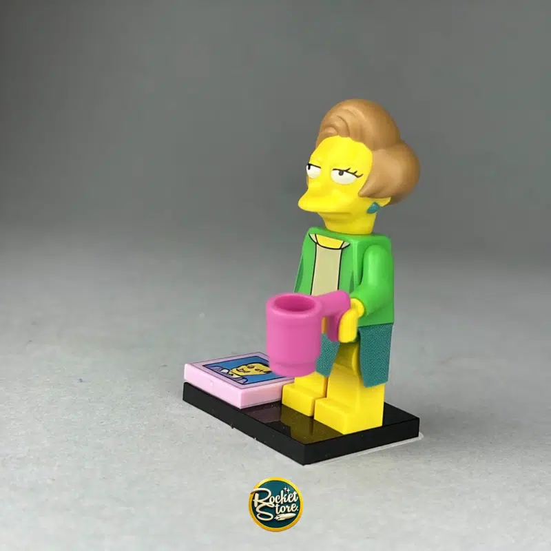 Minifigura LEGO The Simpsons Edna Krabappel con Examen