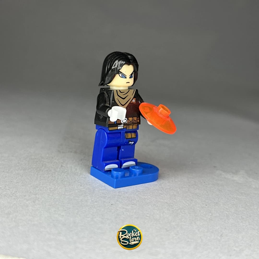 Minifigura tipo LEGO Dragon Ball Androide 17 con Escudo de Energía