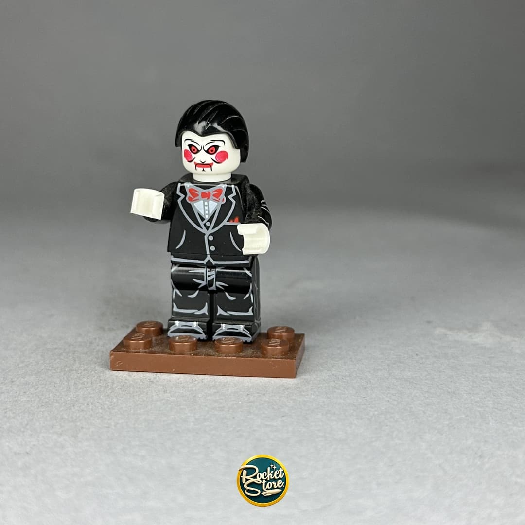 Minifigura tipo LEGO Billy el Títere Jigsaw con Esmoquin SAW