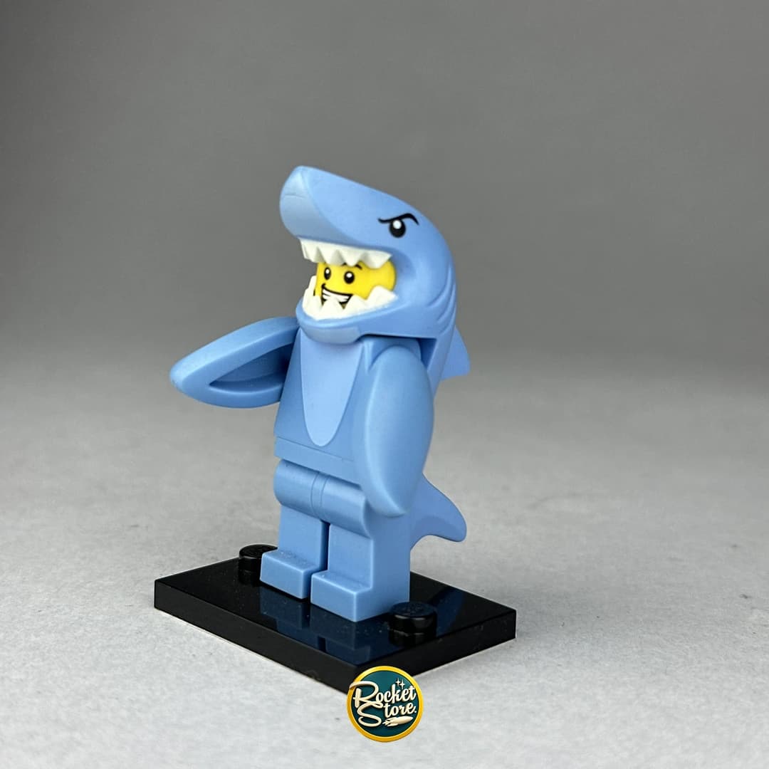 Minifigura LEGO Shark Suit Guy Hombre Tiburón Serie 15