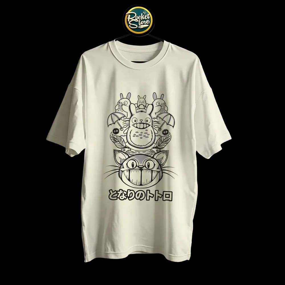 Camiseta Mi Vecino Totoro - Totem Familia Totoro y Catbus Marfil