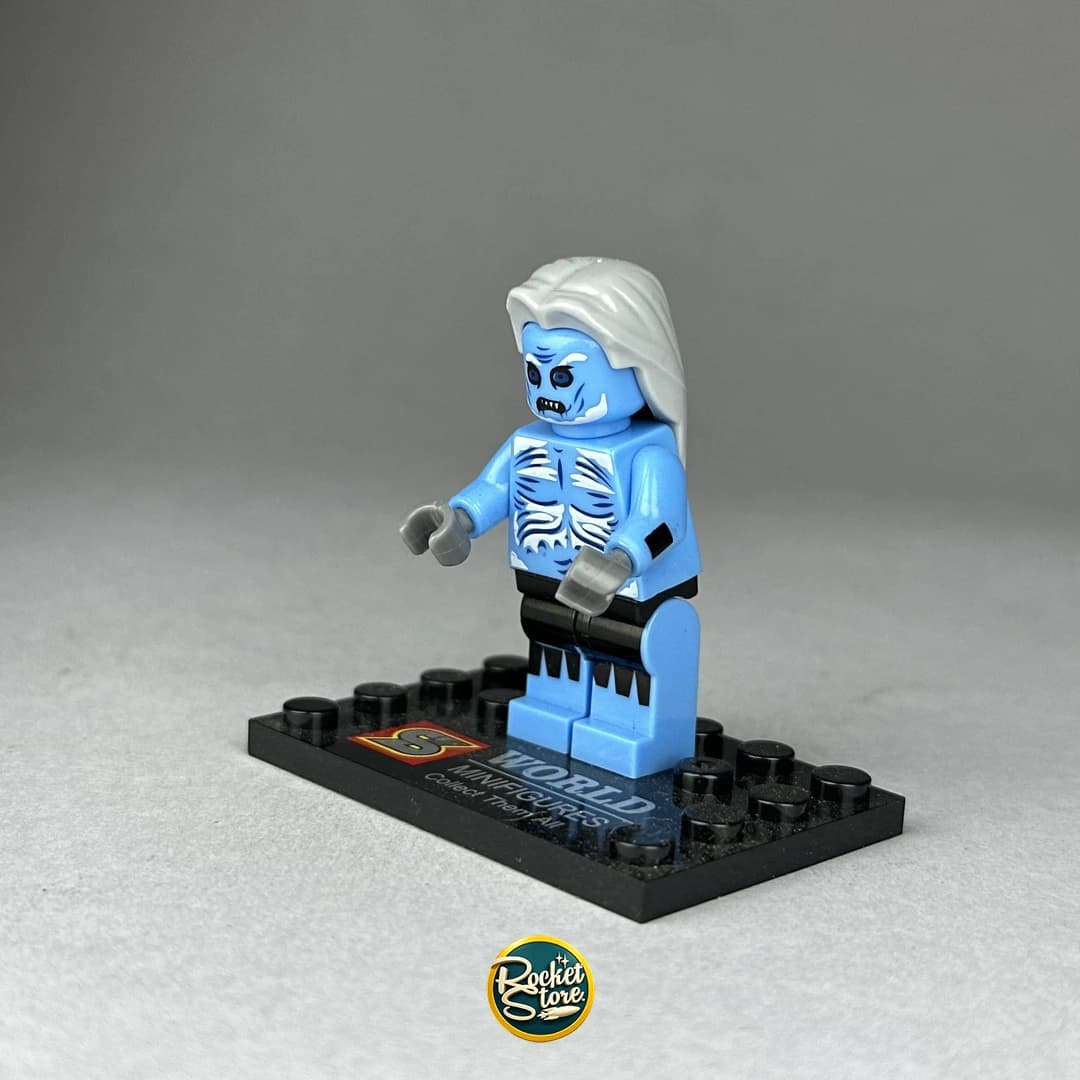 Minifigura tipo LEGO Rey de la Noche Night King Piel Azul