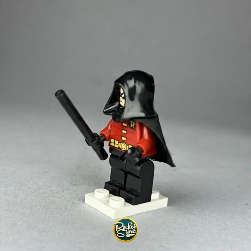 Minifigura tipo LEGO DC Comics Robin Capucha y Traje Negro