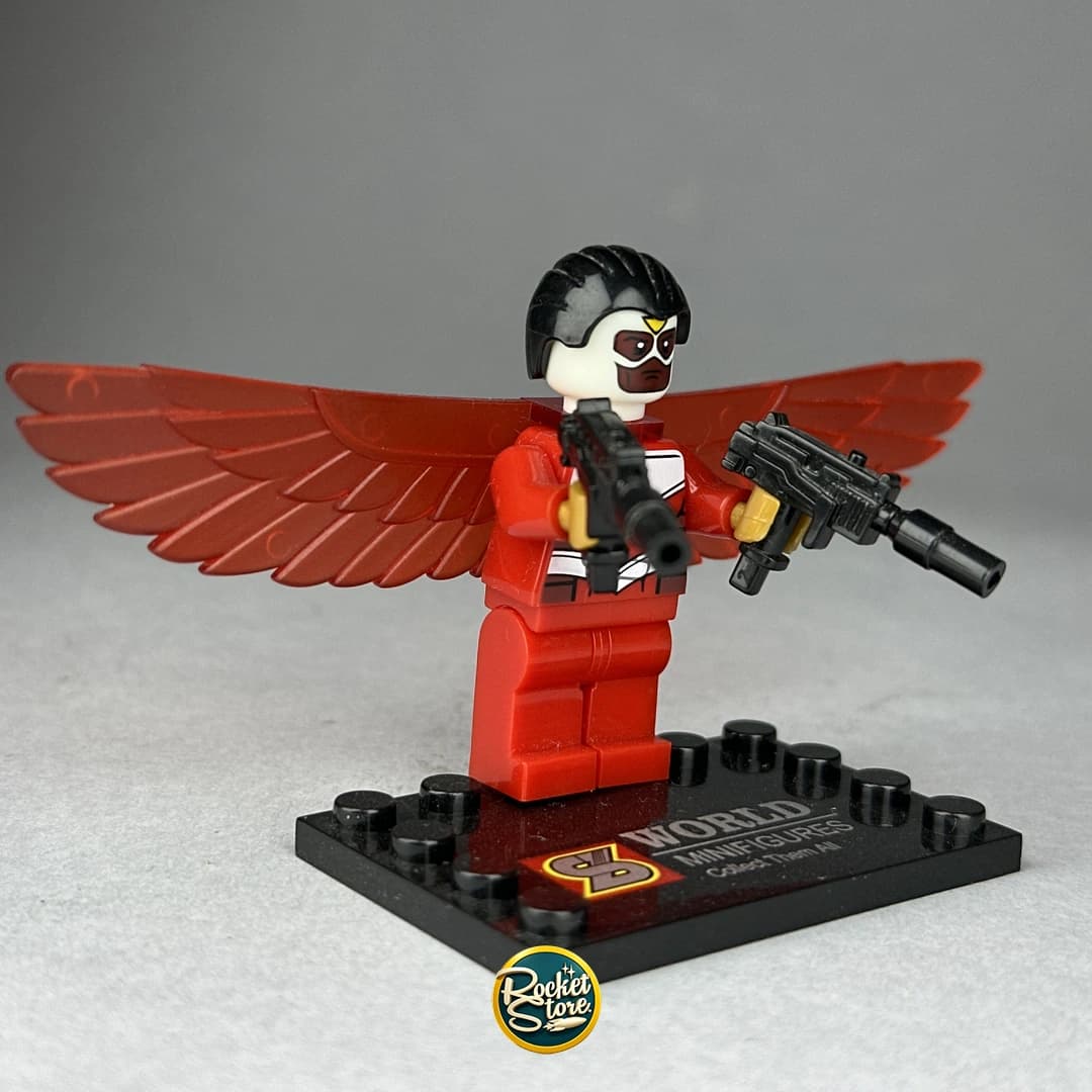Minifigura tipo LEGO Marvel Falcon con Alas Rojas y Rifles