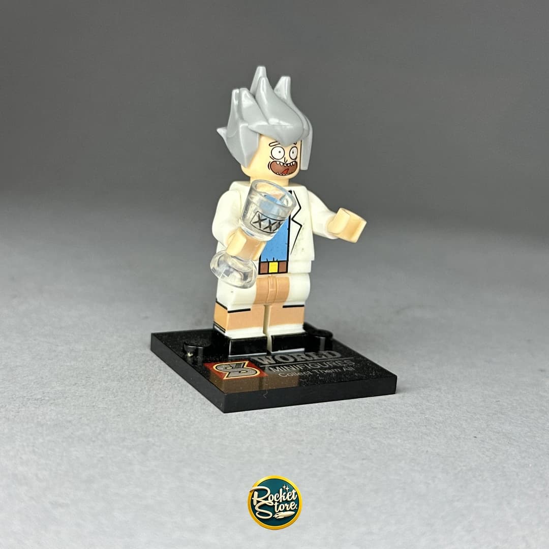 Minifigura tipo LEGO Rick Sanchez con Bata de Laboratorio y Matraz