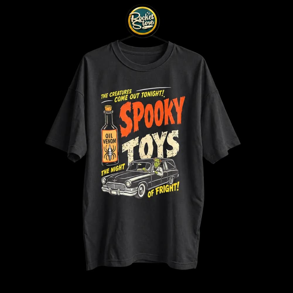 Camiseta Spooky Toys - Frankenstein & Hearse (Deep Black)