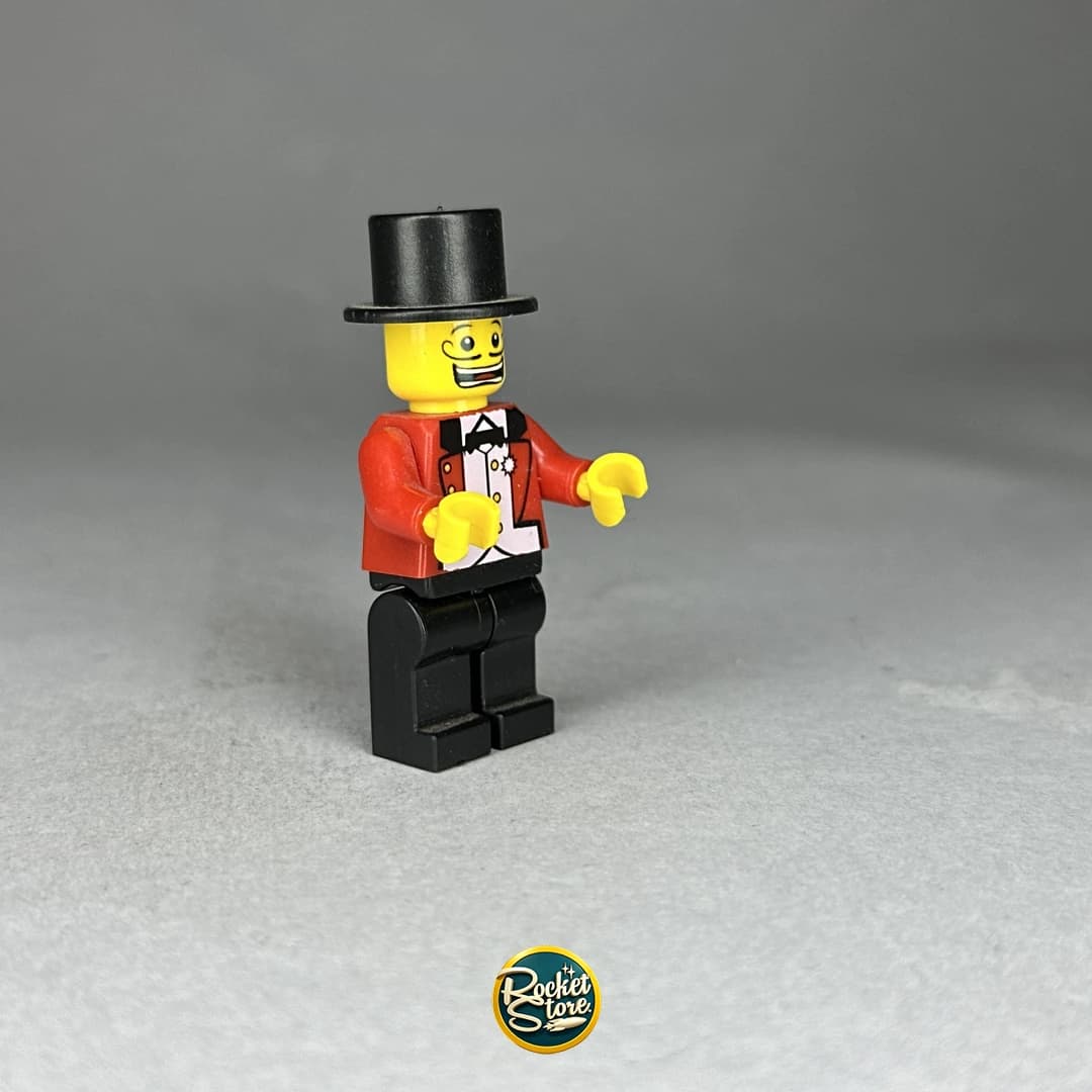 Minifigura tipo LEGO Mago de Circo con Frac Rojo y Chistera