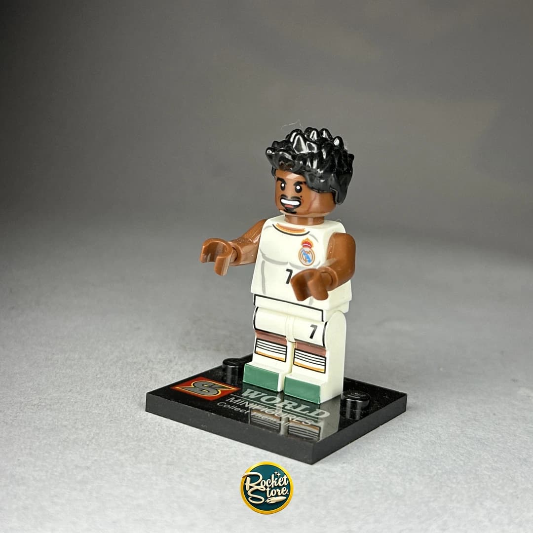 Minifigura tipo LEGO Vinicius Jr. #7 Real Madrid Camiseta Blanca