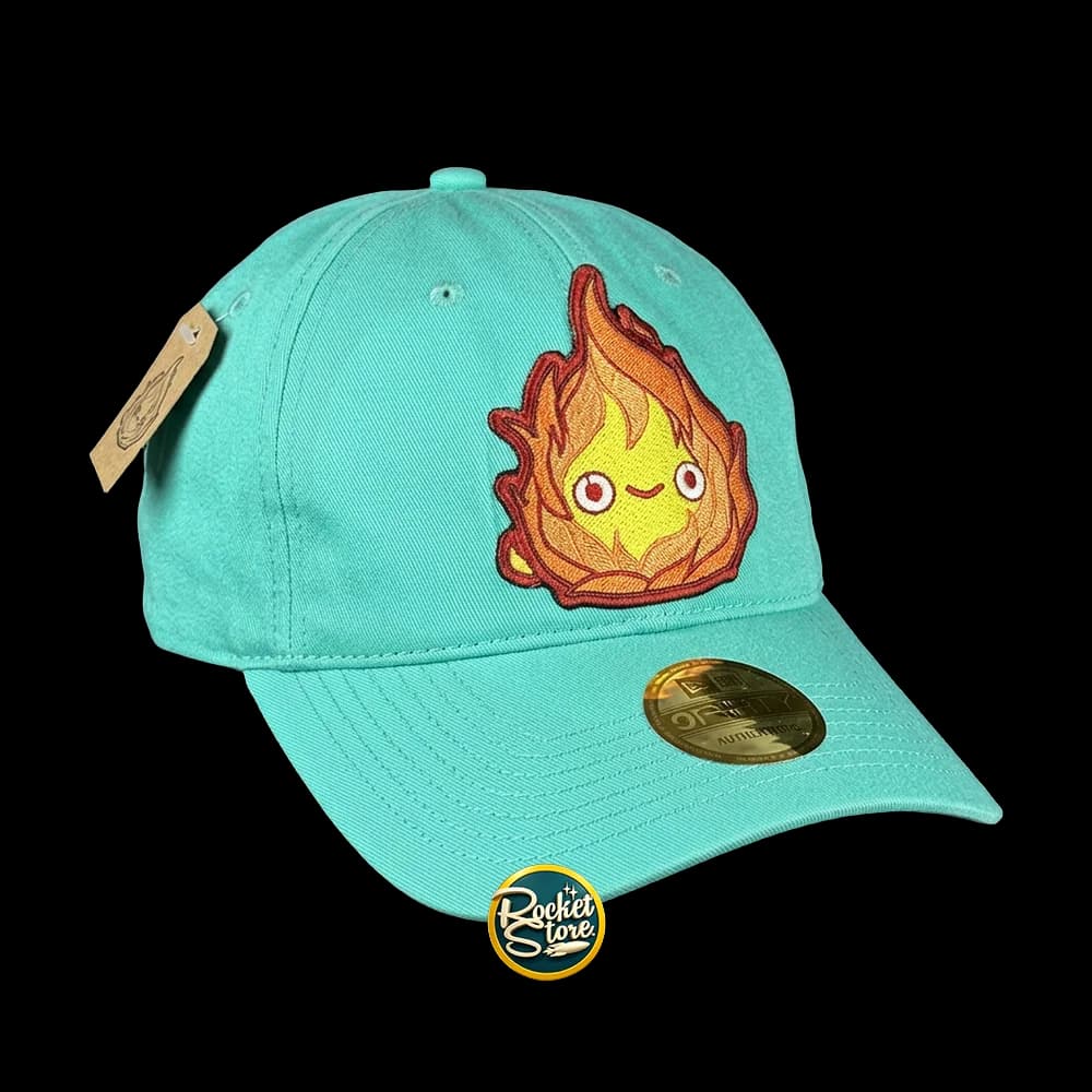 Gorra Studio Ghibli El Castillo Ambulante Calcifer (Turquesa / Curva)