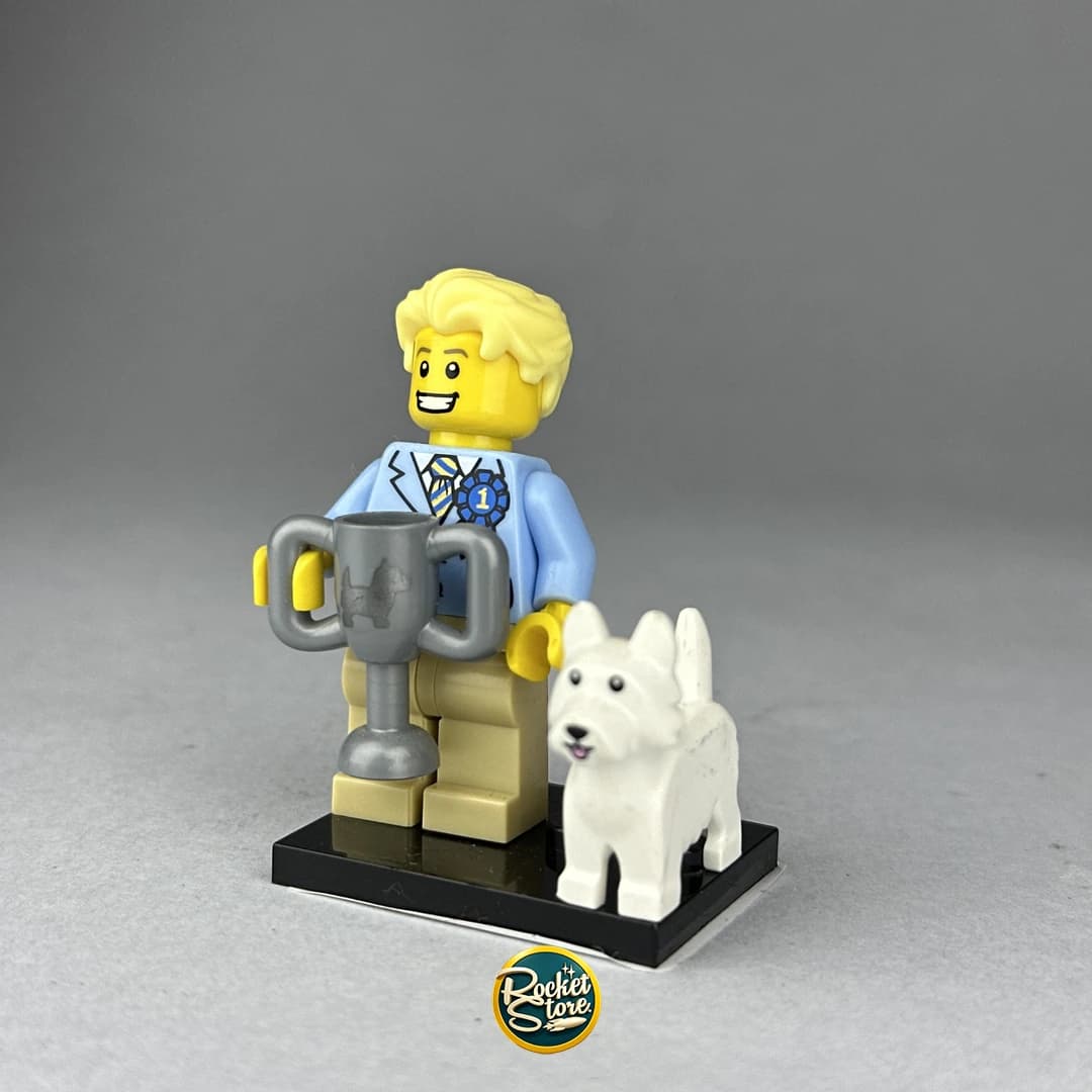 Minifigura LEGO Campeón Canino con Trofeo y Perro Serie 16