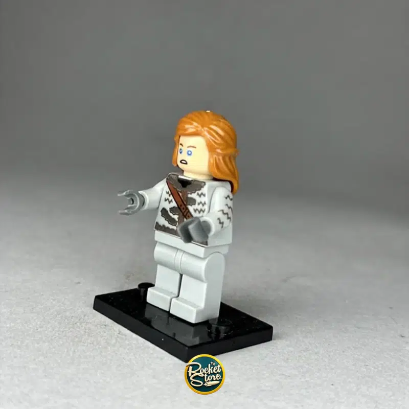 Minifigura tipo LEGO Marvel Pepper Potts Traje Científico Blanco