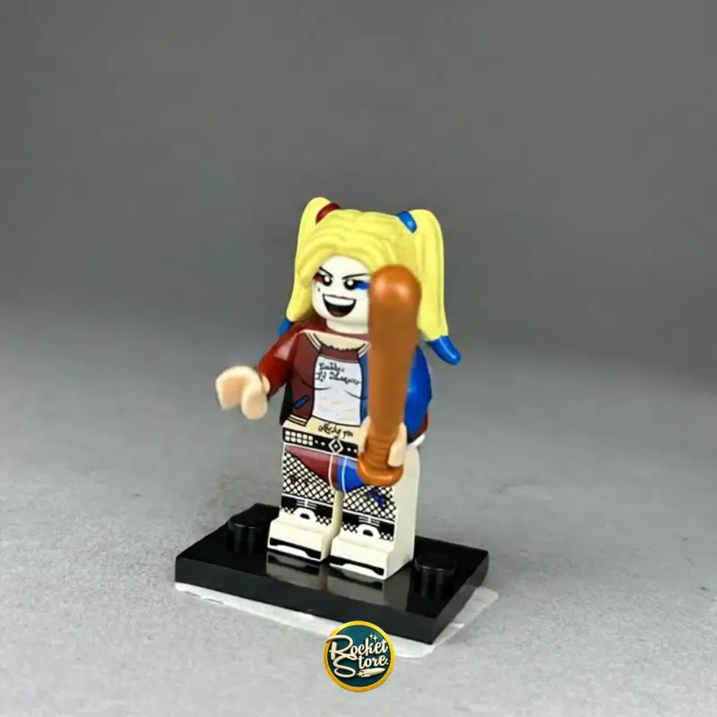 Minifigura tipo LEGO DC Comics Harley Quinn con Bate Suicide Squad