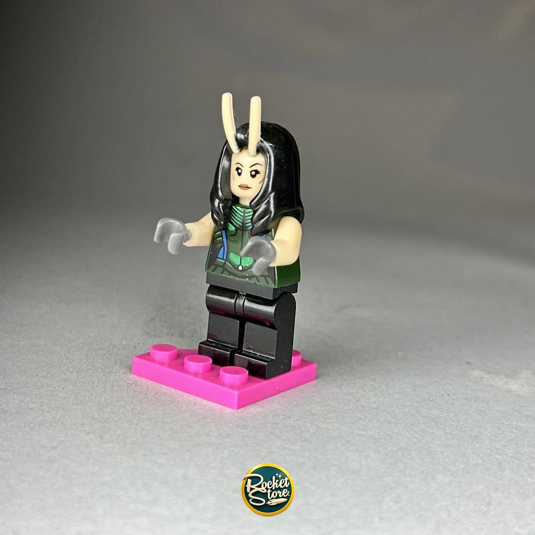 Minifigura tipo LEGO Mantis Guardianes de la Galaxia