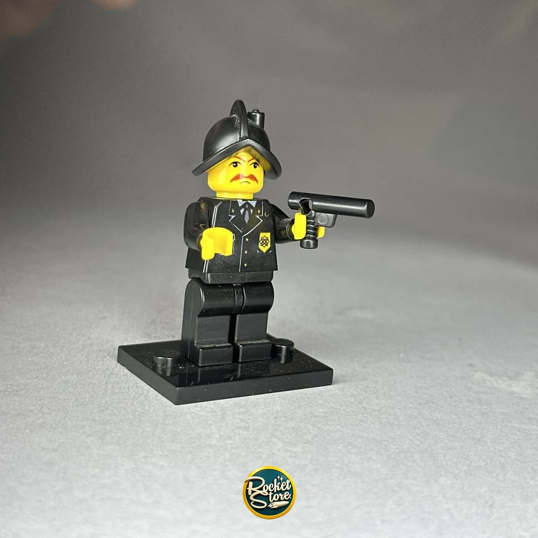 Minifigura tipo LEGO Oficial con Casco Negro y Bigote