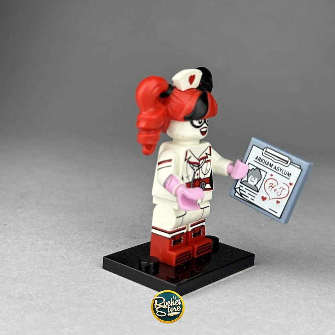 Minifigura LEGO Enfermera Harley Quinn Batman Movie