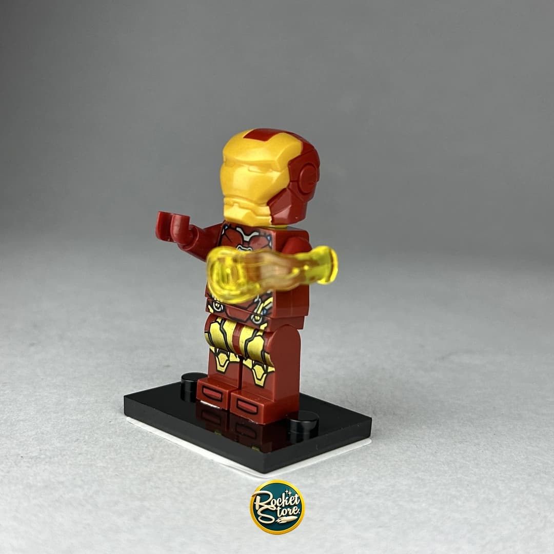 Minifigura tipo LEGO Marvel Iron Man Mark 85 con Repulsores