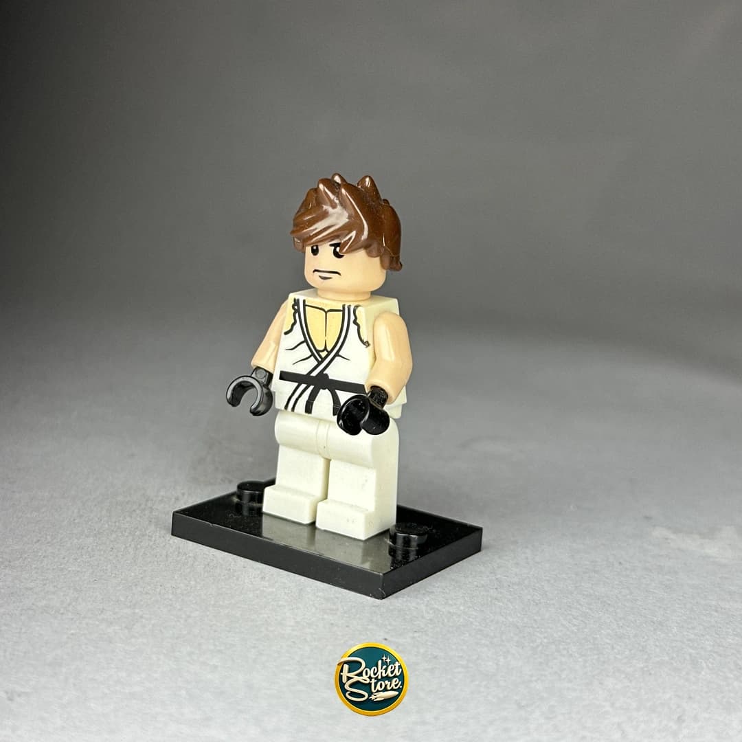 Minifigura tipo LEGO Ryu Street Fighter en Karate Gi Blanco