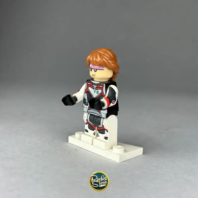 Minifigura tipo LEGO Marvel Black Widow Traje Cuántico Endgame