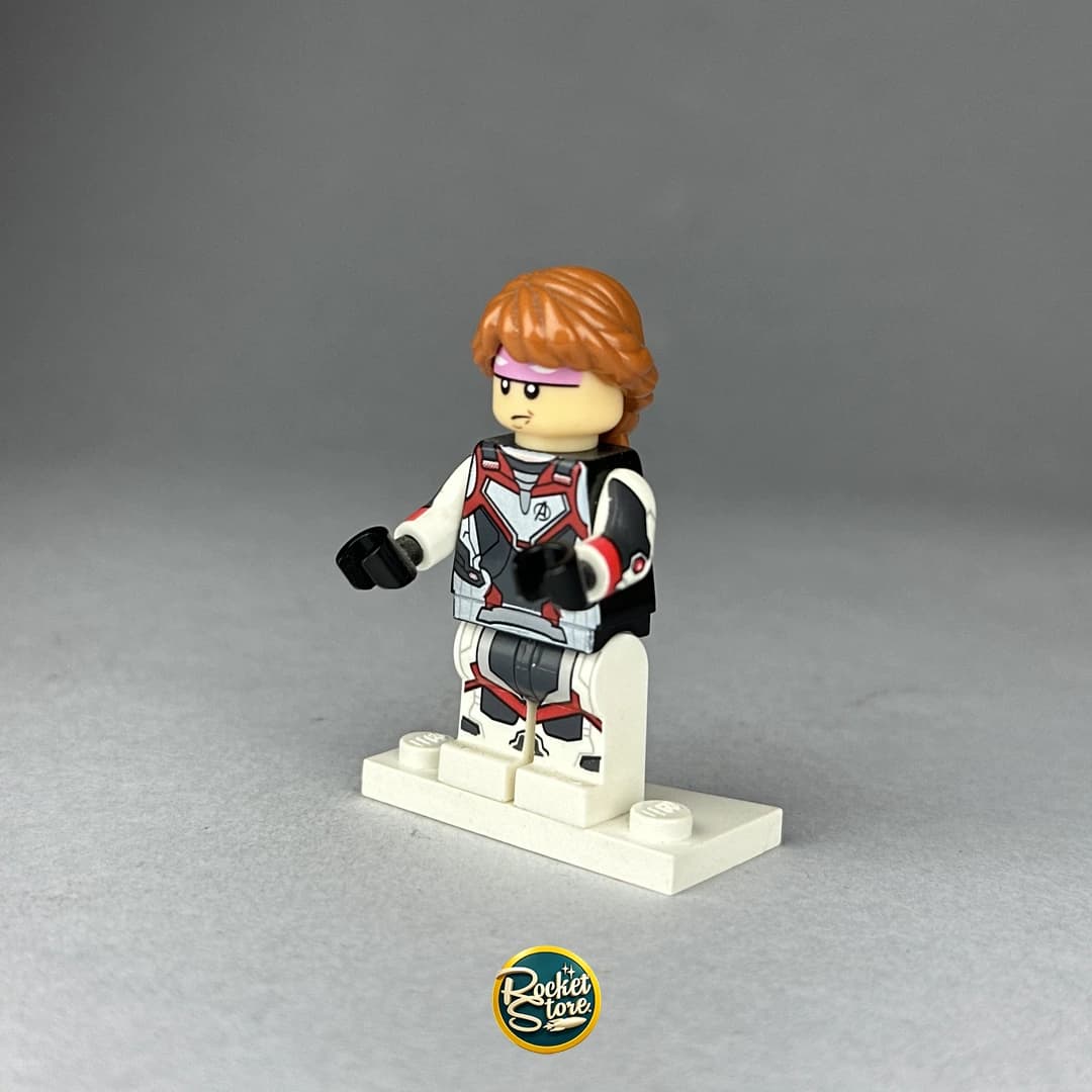 Minifigura tipo LEGO Marvel Black Widow Traje Cuántico Endgame