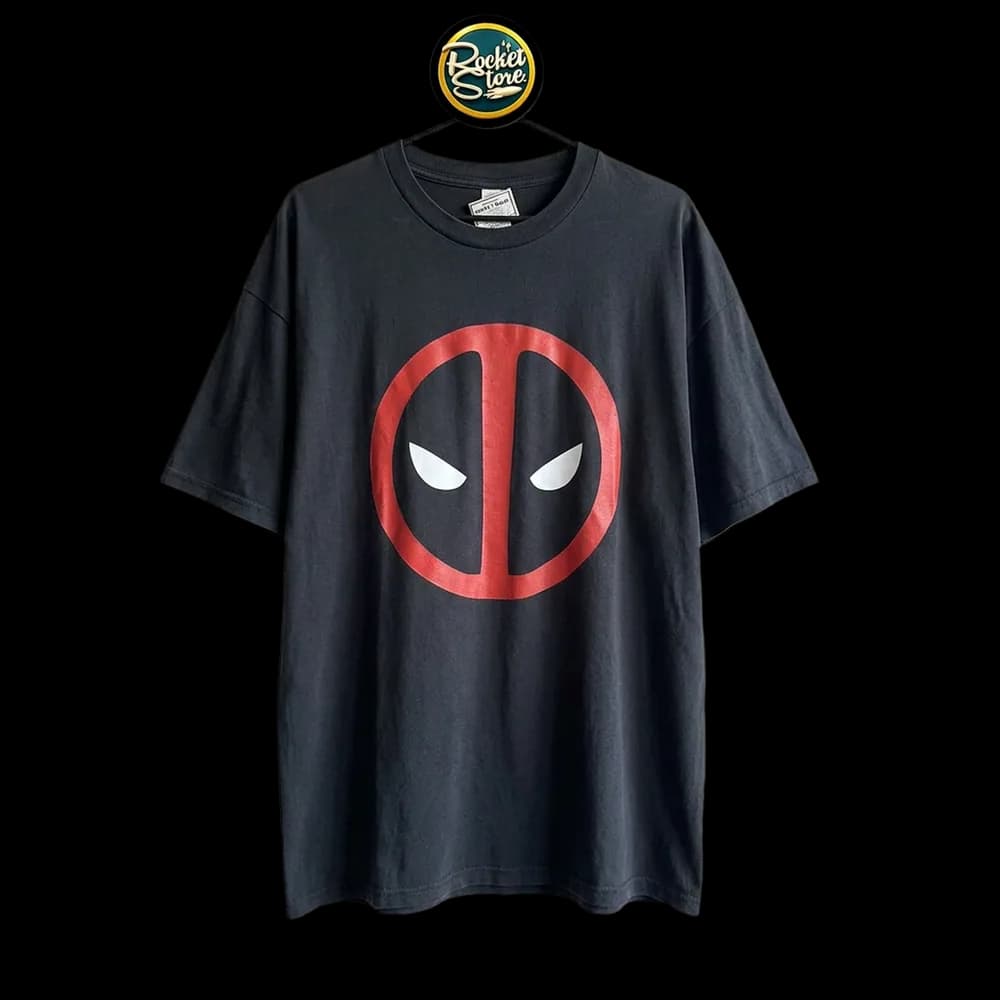 Camiseta Deadpool - Máscara Circular Minimalista Negro - Foto 2
